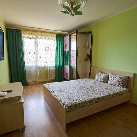 Babylon Apartments On Kievskaya Street Rivne Exterior foto