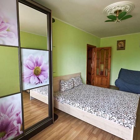 Babylon Apartments On Kievskaya Street Rivne Exterior foto